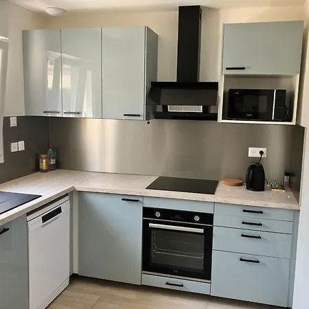 Pensión Dans Maison En Colocation Proche Paris Et In Shared House Vaires-sur-Marne